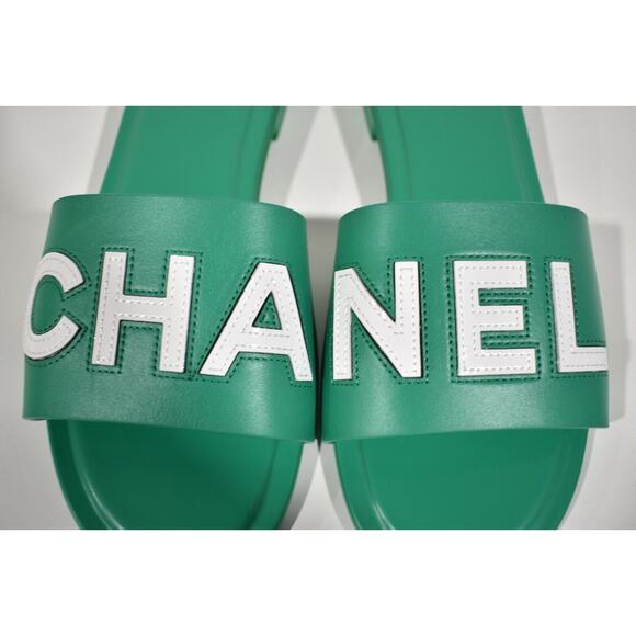 Chanel 23P Green White Leather CC Logo Letter Mules Slide Slip Sandal Flat 38.5 - Picture 7 of 12